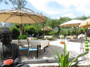 Отель Hotel mon Soleil  Ла Год